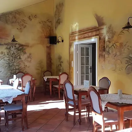 Del Arte 3* Βαντοβίτσε